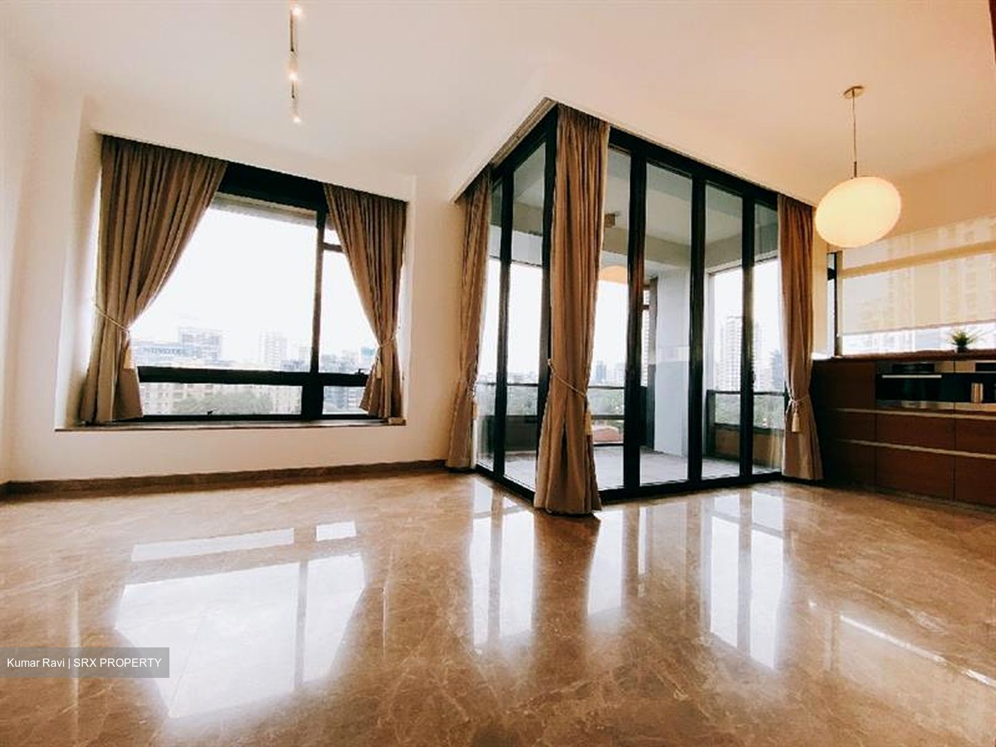 Nouvel 18 (D10), Condominium #585024221